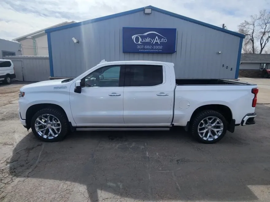 2021 Chevrolet Silverado High Country photo 1