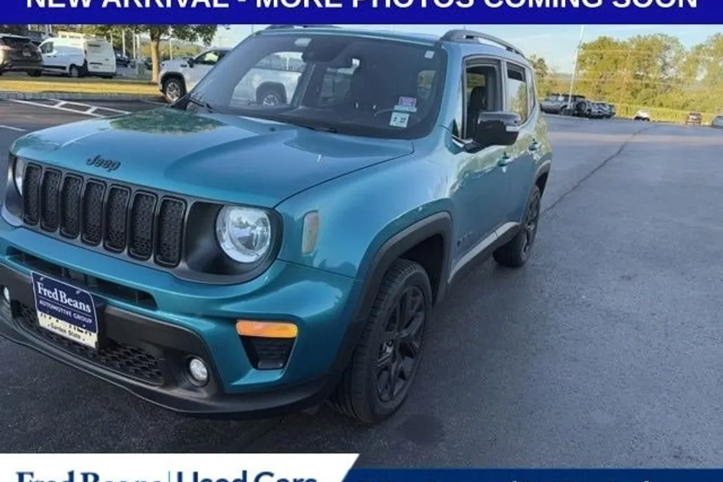 2022 Jeep Renegade Latitude Altitude photo 1