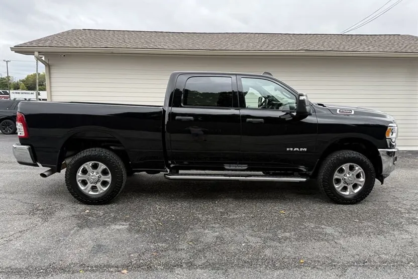 2024 Ram 2500 Big Horn photo 1