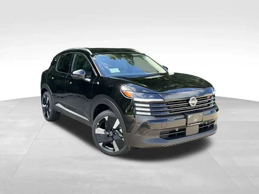 2025 Nissan Kicks SR photo 1