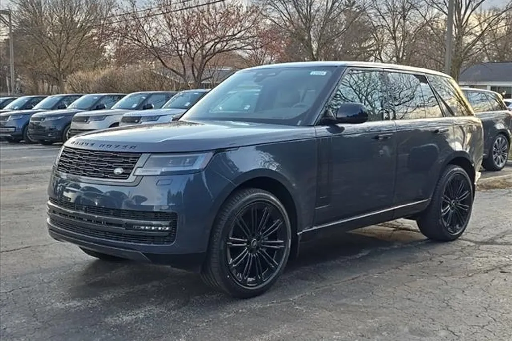 2025 Land Rover Range Rover SE photo 1