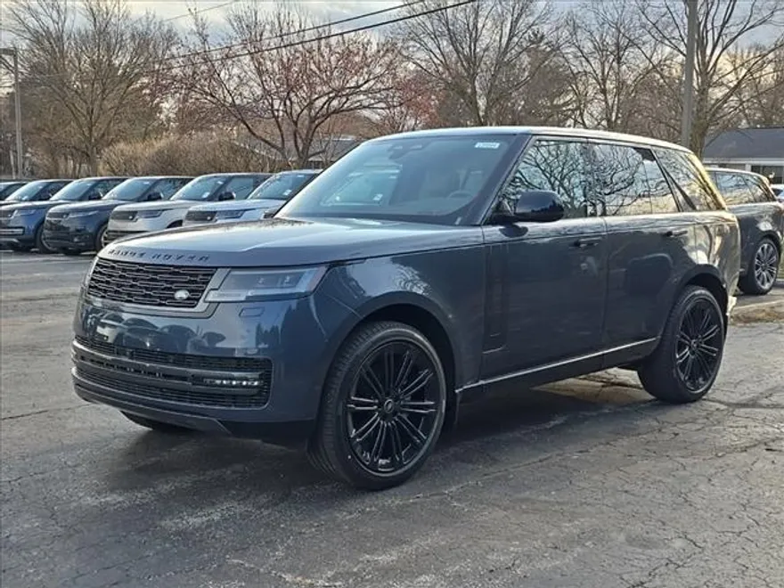2025 Land Rover Range Rover SE photo 1