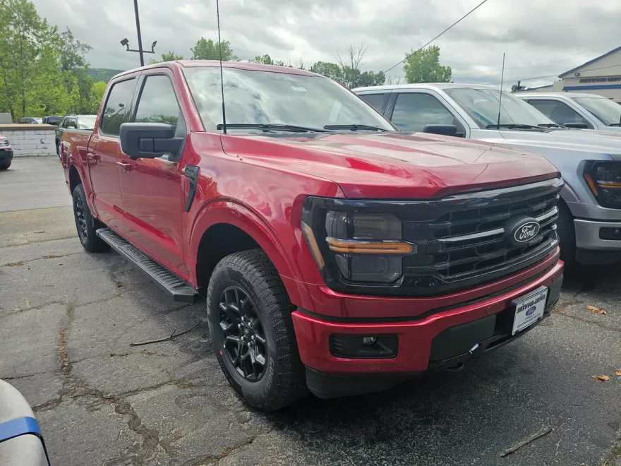 2025 Ford F-150 XLT photo 1