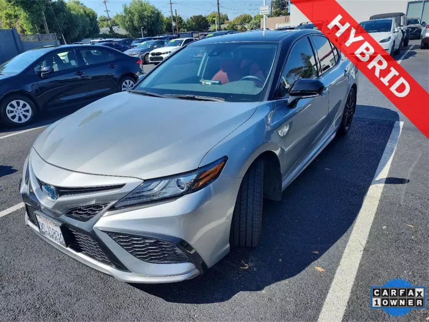 2022 Toyota Camry XSE photo 1