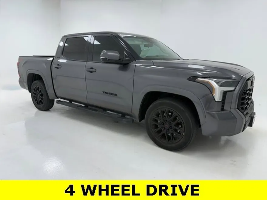 2023 Toyota Tundra SR5 photo 1