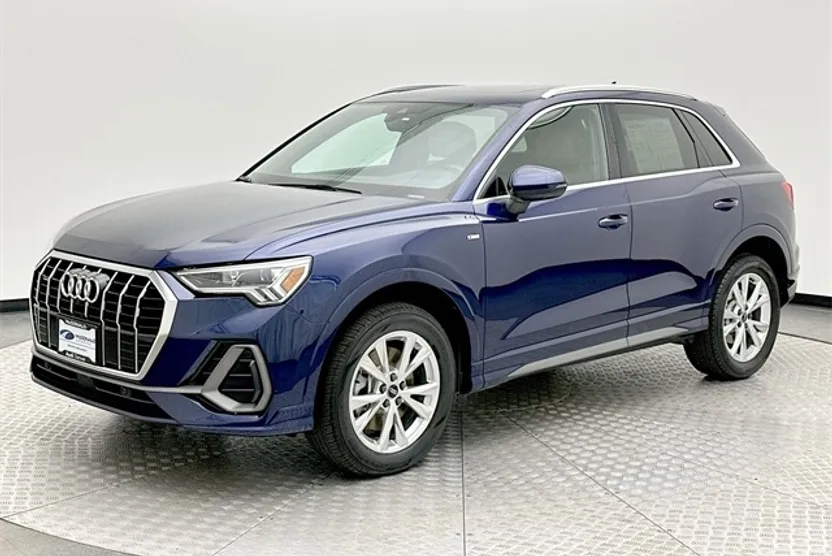 2022 Audi Q3 S line Premium Plus photo 1