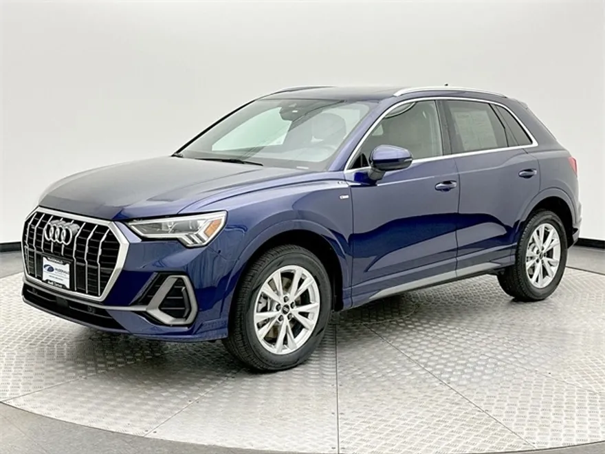 2022 Audi Q3 S line Premium Plus photo 1