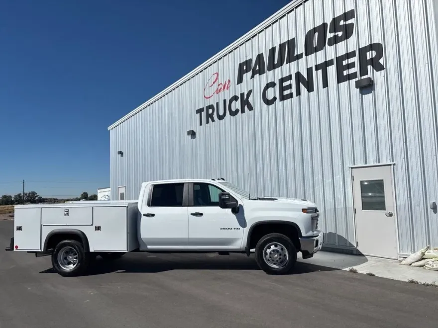 2025 Chevrolet Silverado 3500HD Work Truck photo 1