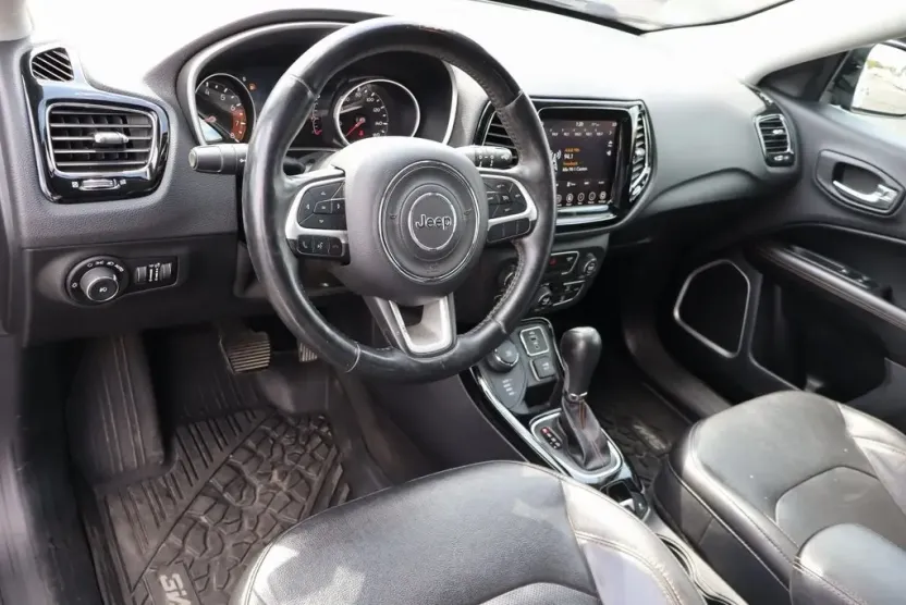 2018 Jeep Compass Limited photo 1