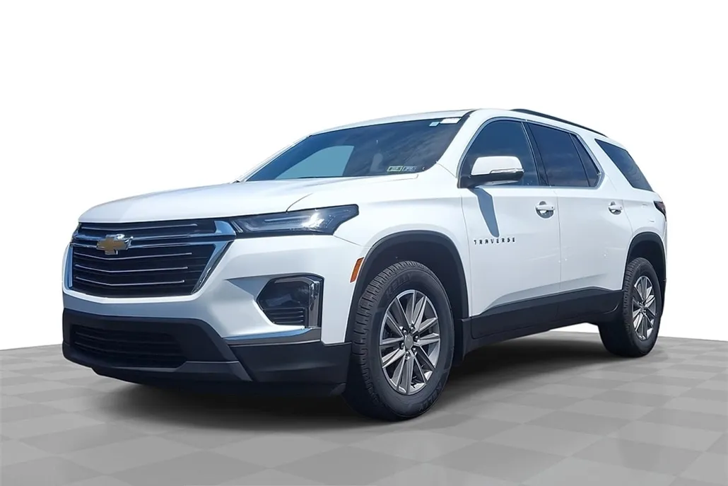2024 Chevrolet Traverse Cloth photo 1