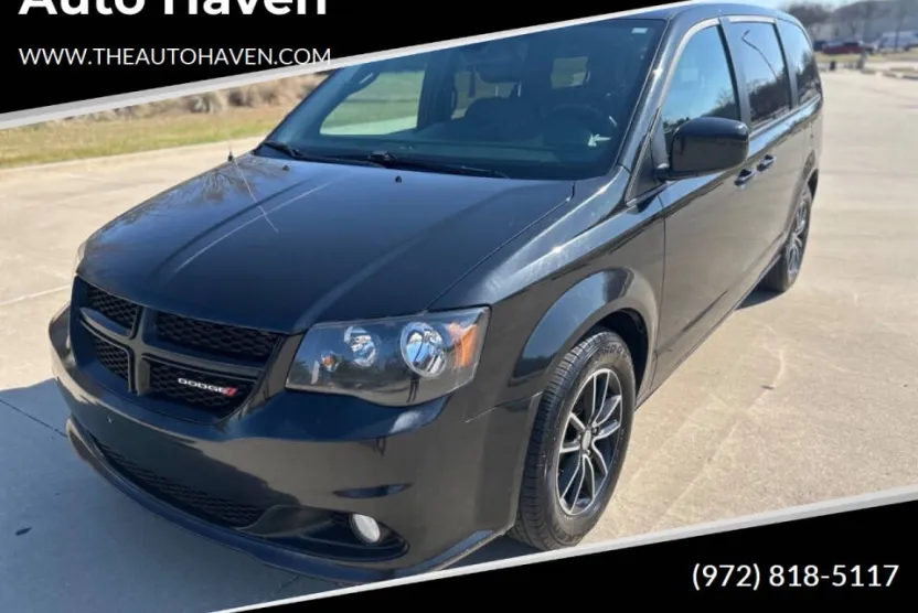 2019 Dodge Grand Caravan GT photo 1