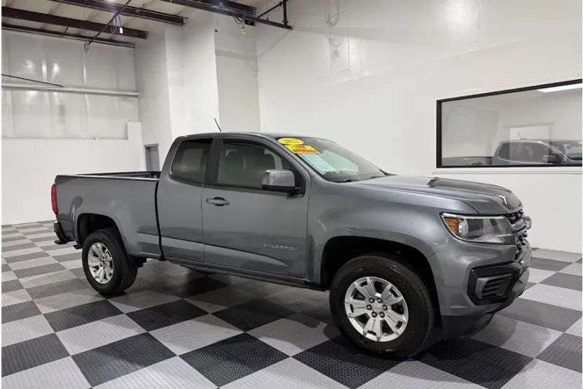 2022 Chevrolet Colorado LT photo 1