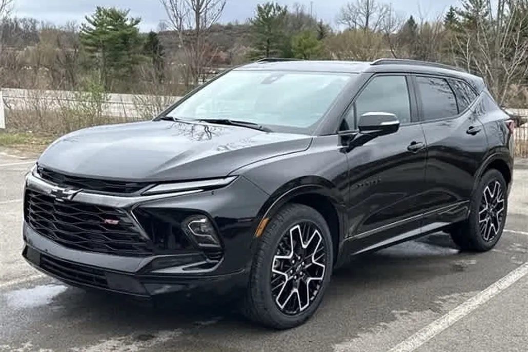 2023 Chevrolet Blazer RS photo 1