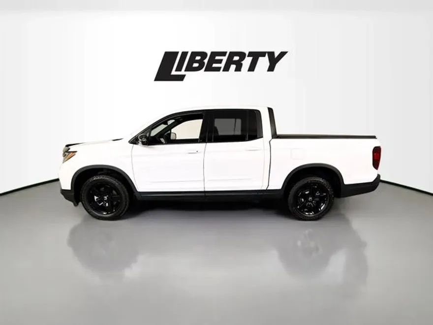 2025 Honda Ridgeline Black Edition photo 1