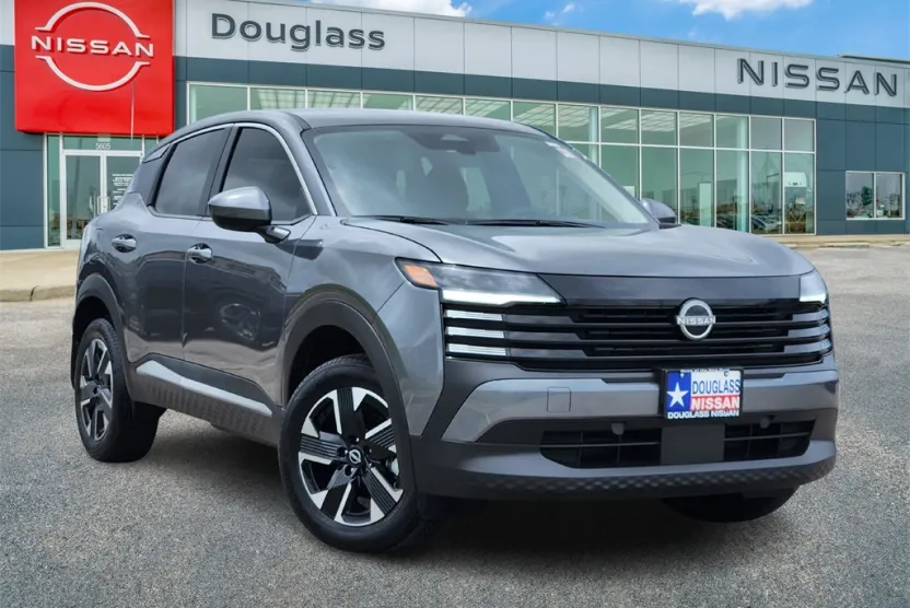 2025 Nissan Kicks SV photo 1