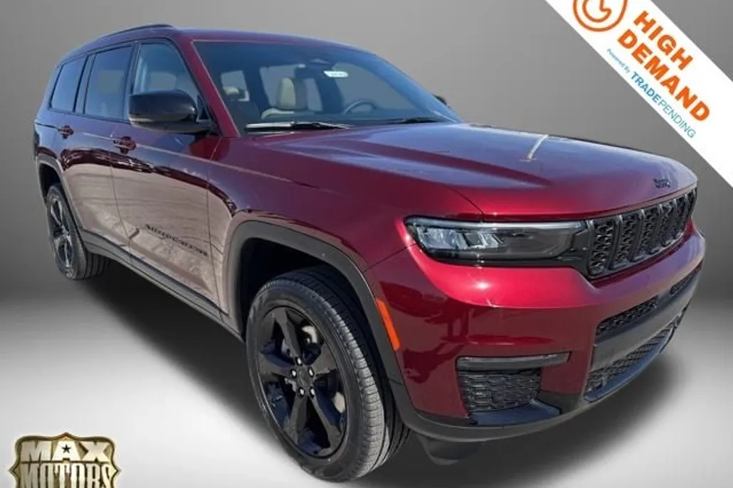 2025 Jeep Grand Cherokee Limited photo 1