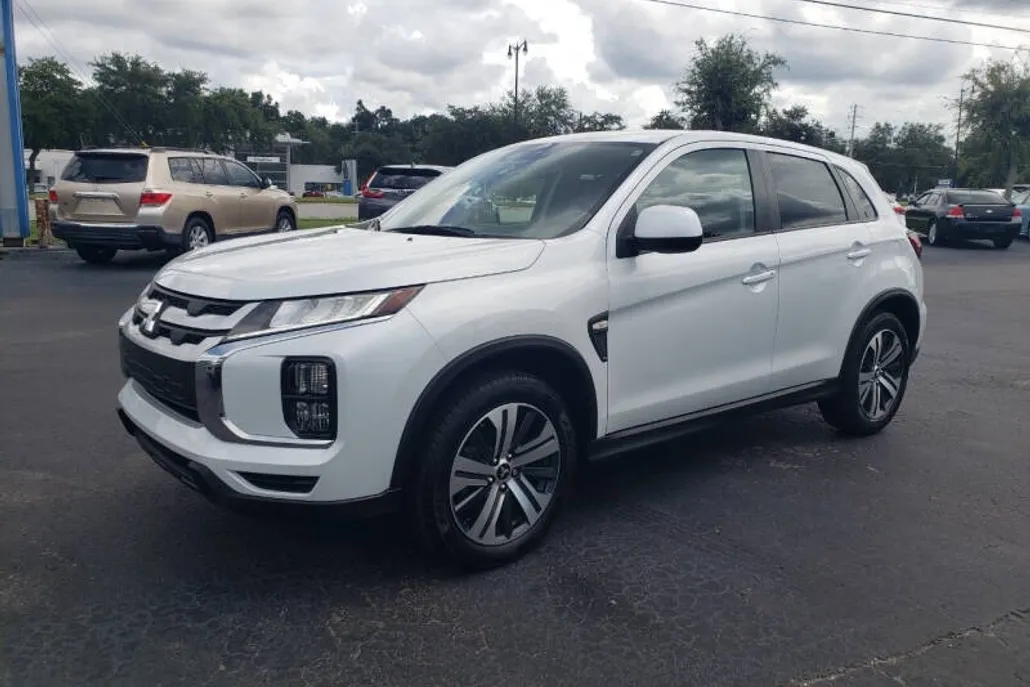 2022 Mitsubishi Outlander Sport ES photo 1