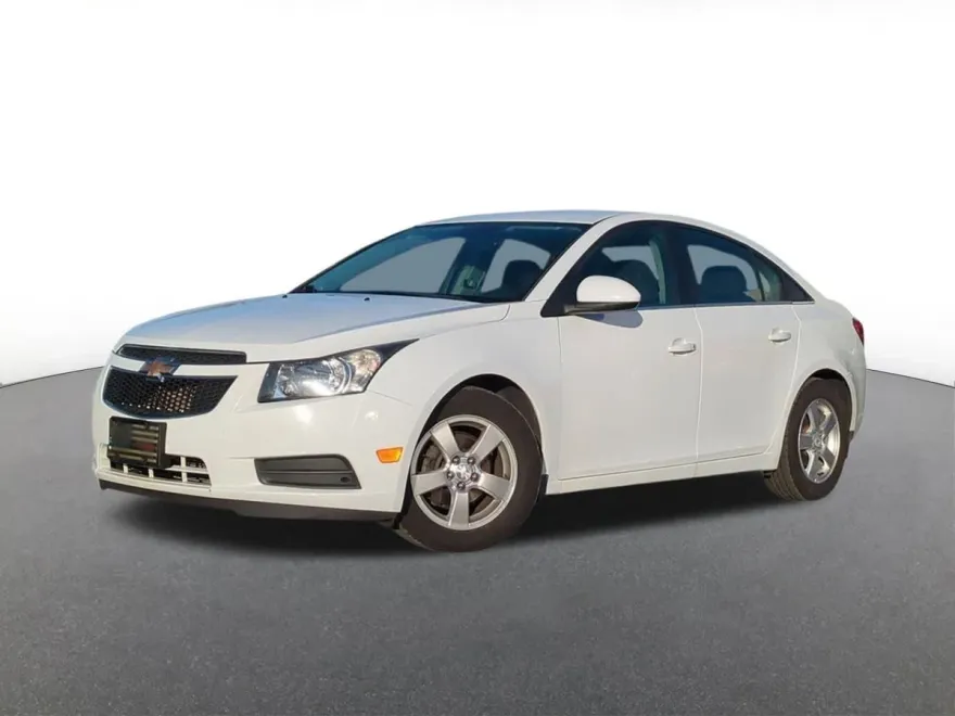 2013 Chevrolet Cruze photo 1