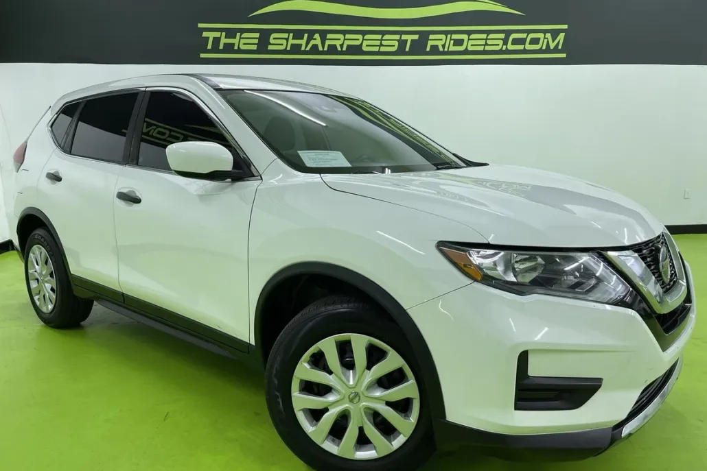 2019 Nissan Rogue S photo 1