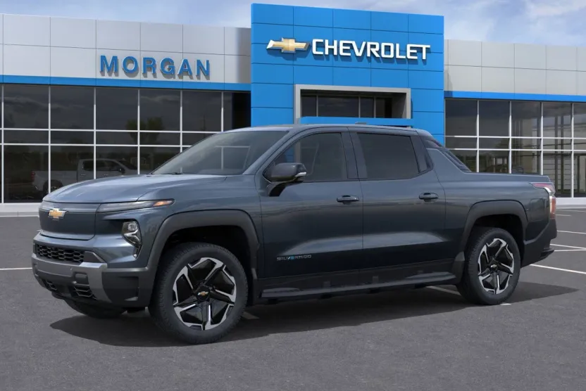 2026 Chevrolet Silverado photo 1