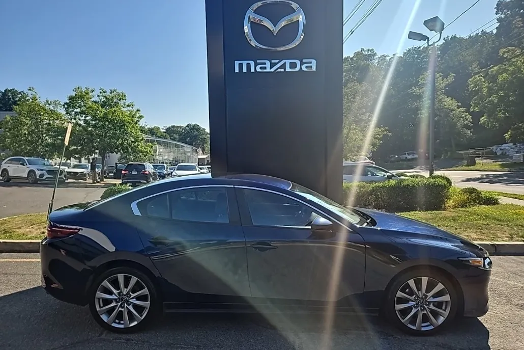 2021 Mazda Mazda3 Select photo 1