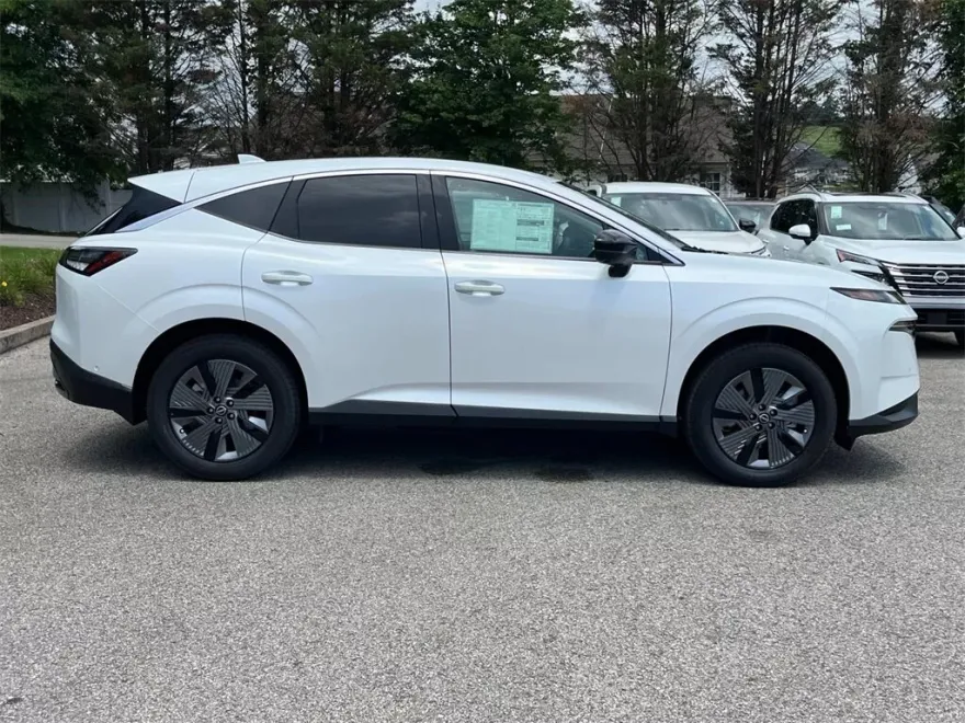2025 Nissan Murano SL photo 1
