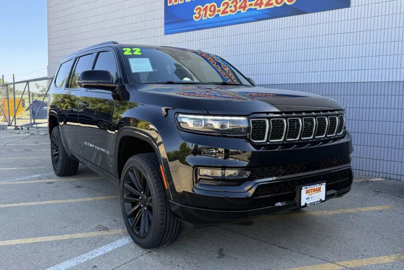 2022 Jeep Grand Wagoneer II photo 1