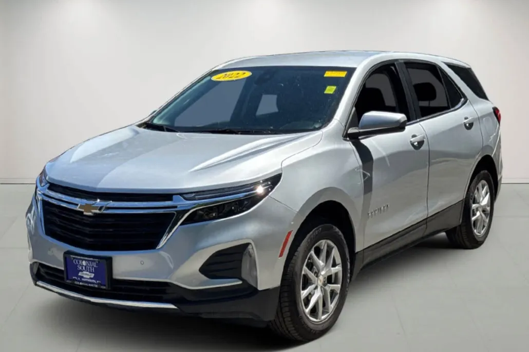 2022 Chevrolet Equinox LT photo 1