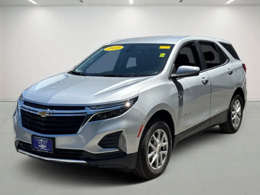 2022 Chevrolet Equinox LT photo 1