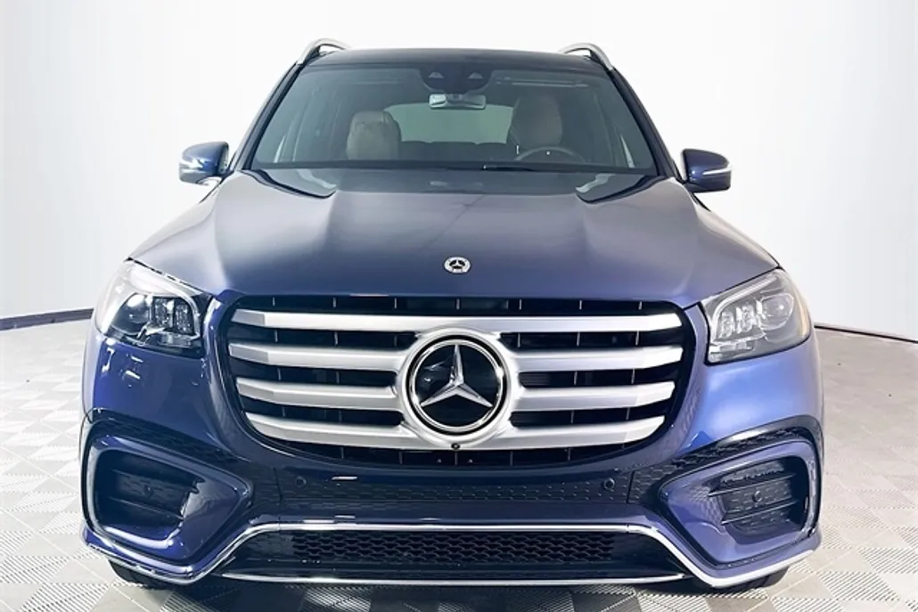 2026 Mercedes Benz GLS 450 4MATIC photo 1
