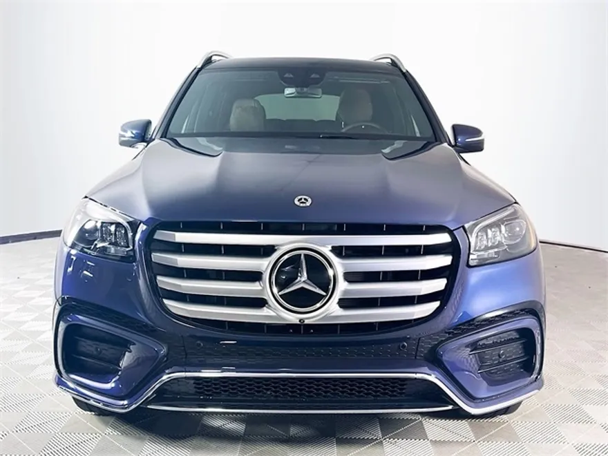 2026 Mercedes Benz GLS 450 4MATIC photo 1