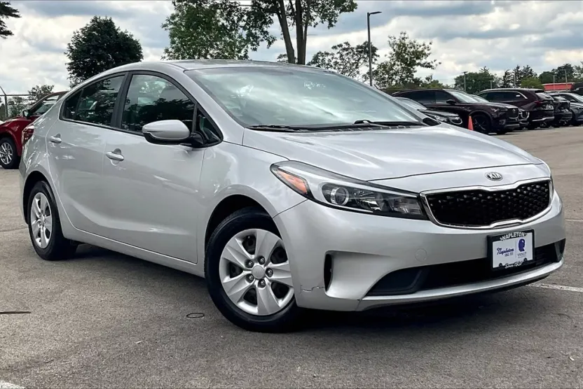 2018 Kia Forte LX Base photo 1