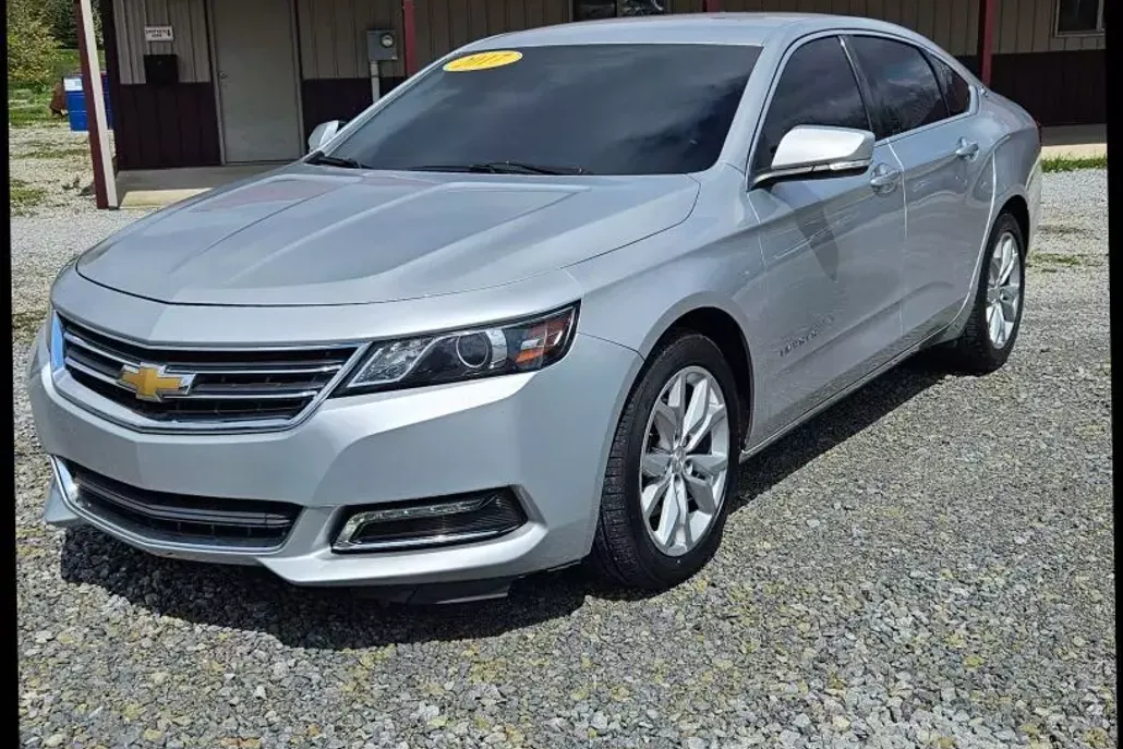 2018 Chevrolet Impala 1LT photo 1