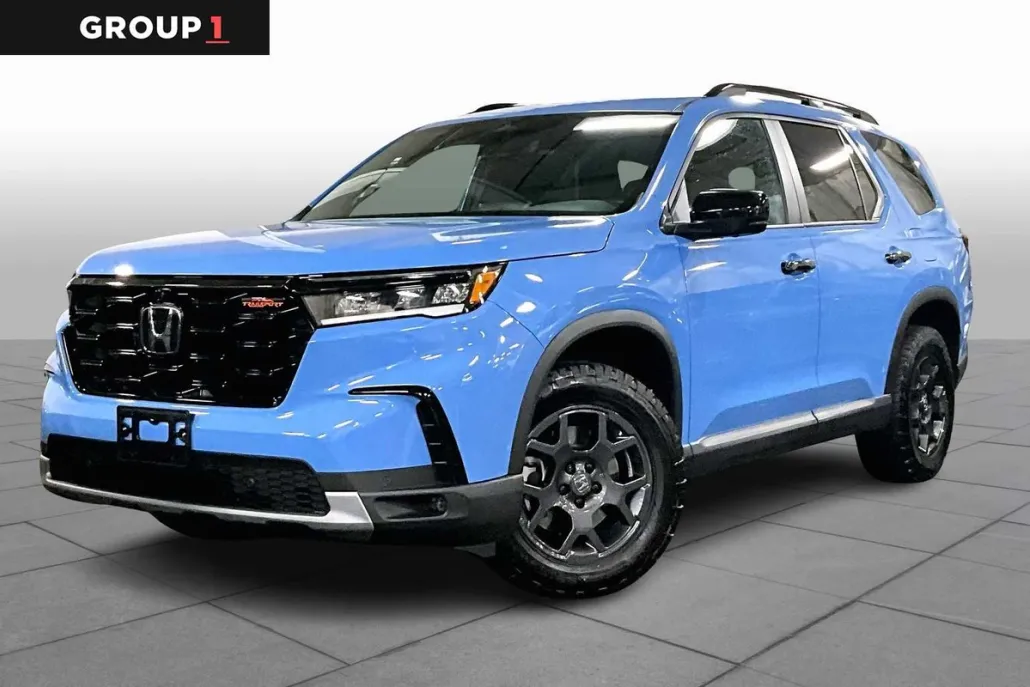 2025 Honda Pilot TrailSport photo 1