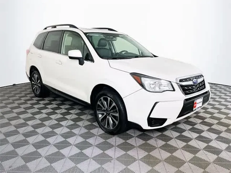 2018 Subaru Forester Premium photo 1