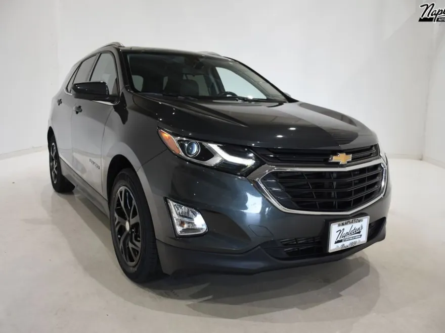 2020 Chevrolet Equinox LT photo 1