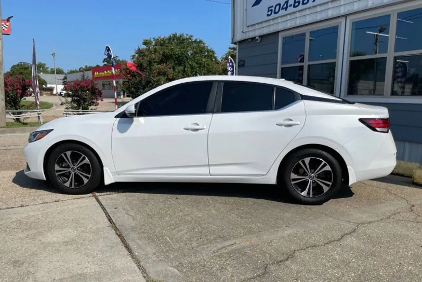 2020 Nissan Sentra SV photo 1