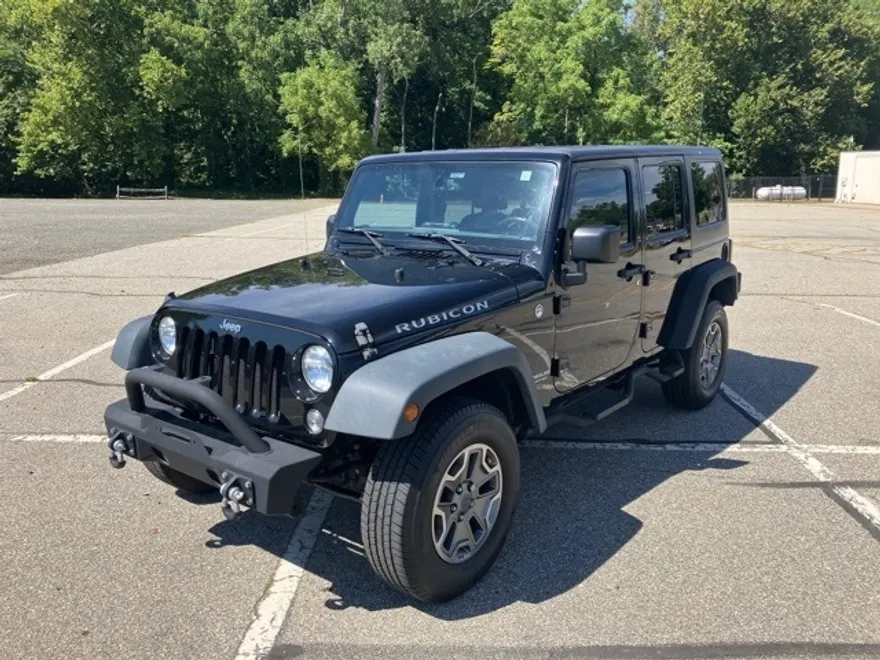 2015 Jeep Wrangler Unlimited Rubicon photo 1