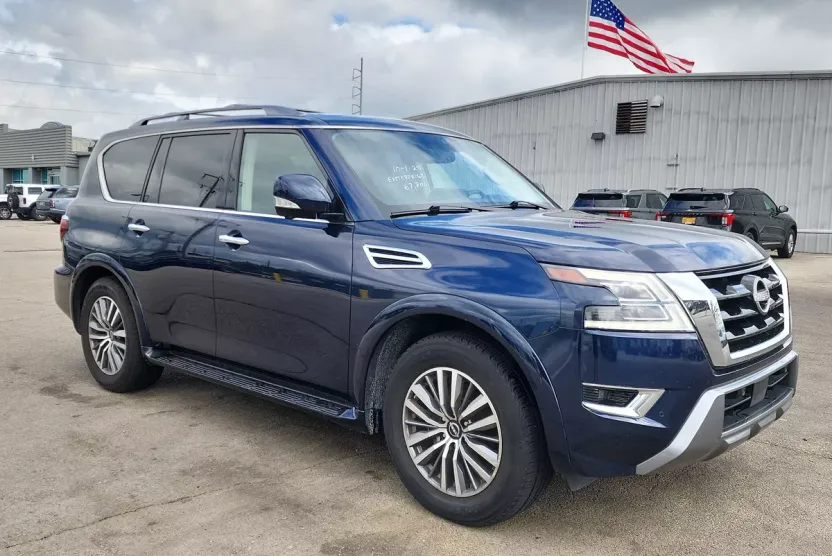 2023 Nissan Armada SL photo 1
