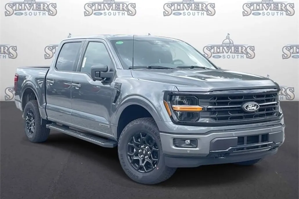 2025 Ford F-150 XLT photo 1