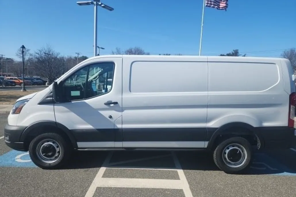2025 Ford Transit photo 1