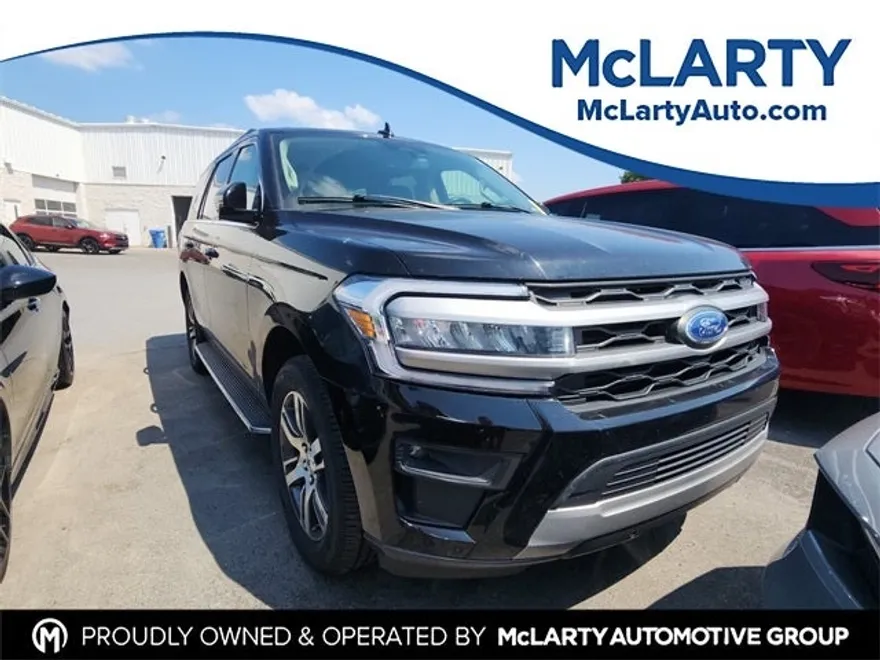 2022 Ford Expedition XLT photo 1
