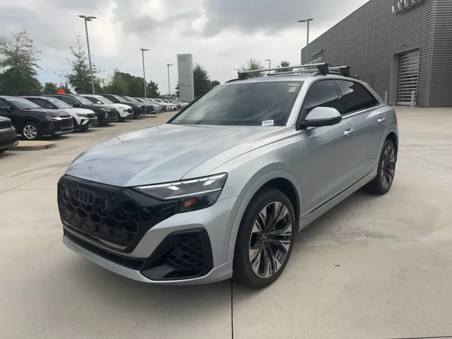 2025 Audi Q8 55 Premium Plus photo 1