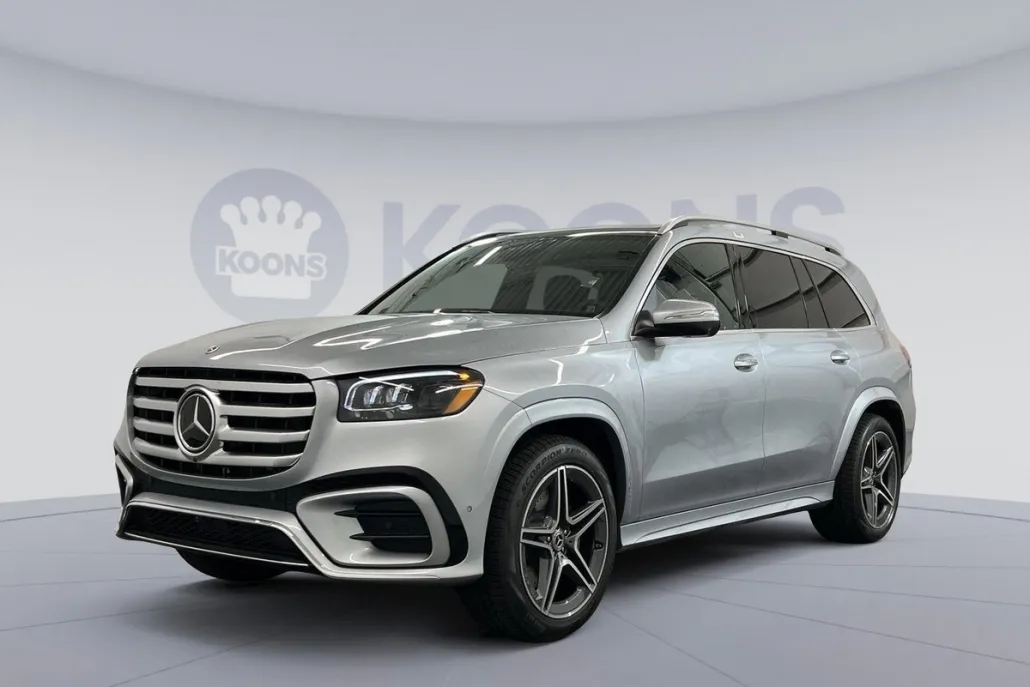 2025 Mercedes Benz GLS 450 photo 1