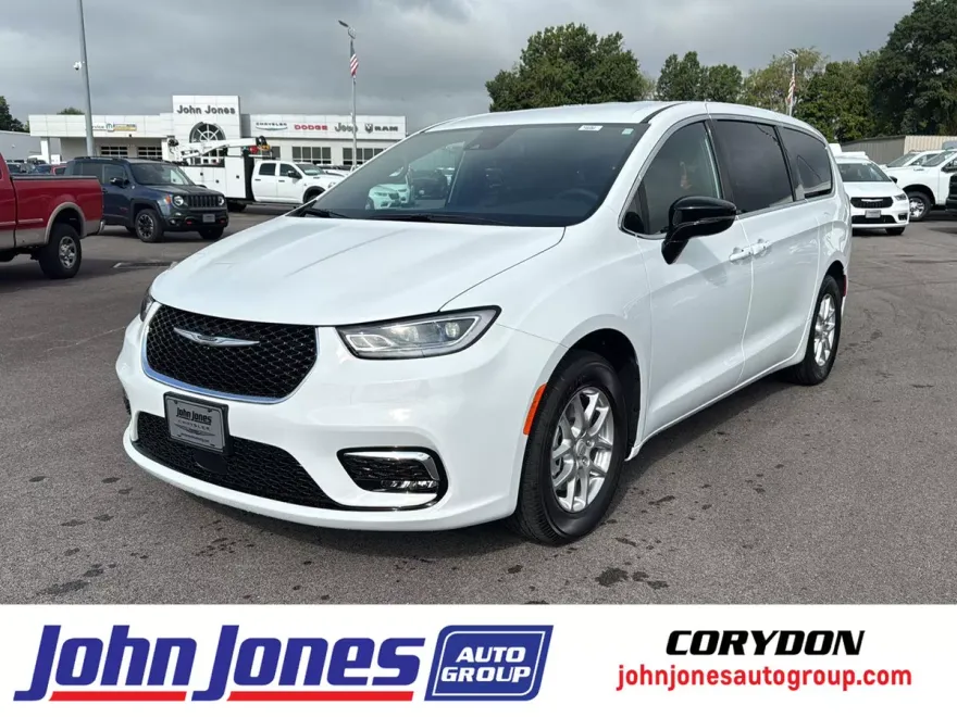 2026 Chrysler Pacifica photo 1