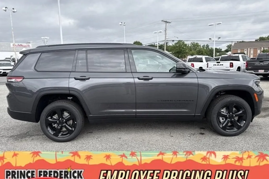 2025 Jeep Grand Cherokee Limited photo 1