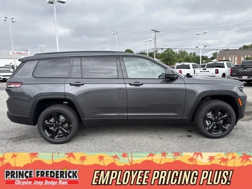 2025 Jeep Grand Cherokee Limited photo 1