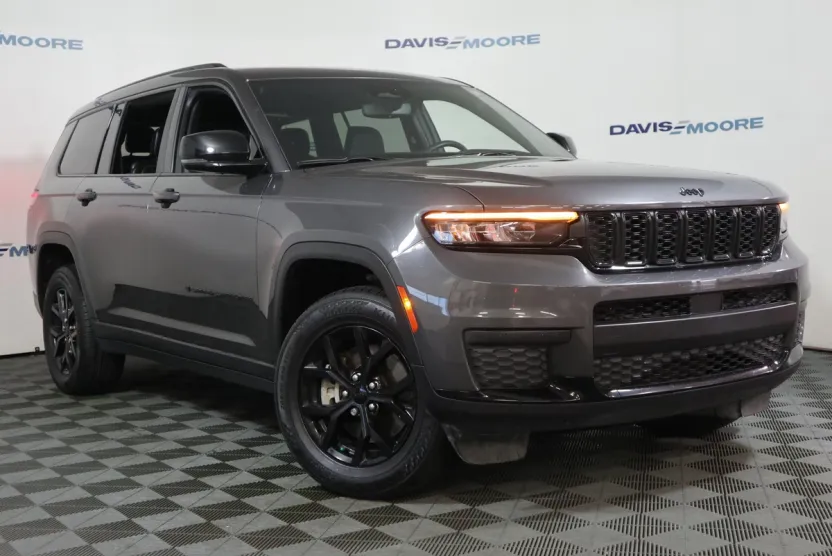 2024 Jeep Grand Cherokee Altitude photo 1