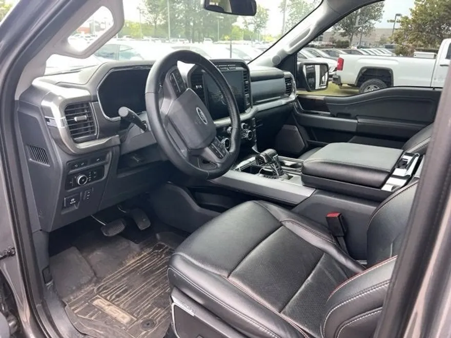 2023 Ford F-150 Lariat photo 1
