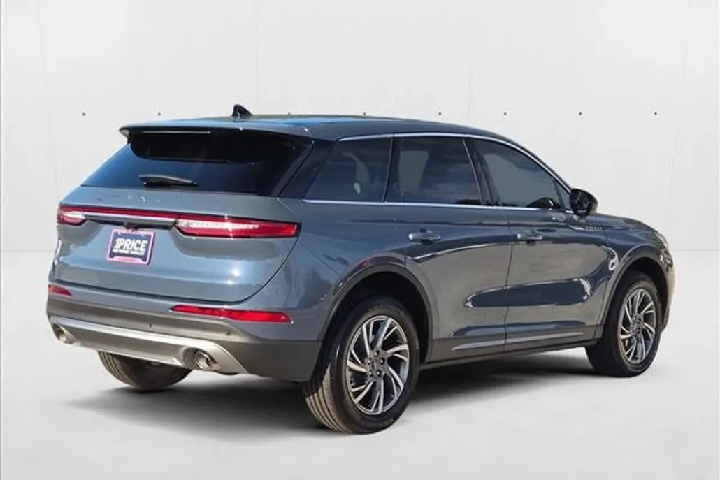 2025 Lincoln Corsair Premiere photo 1